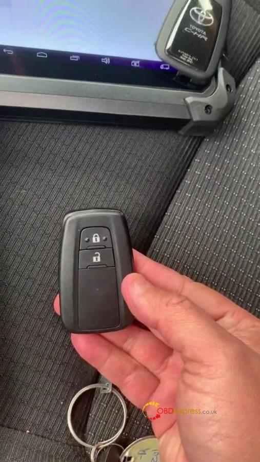 Remote program Toyota Próx key with Xhorse Keytool Max 